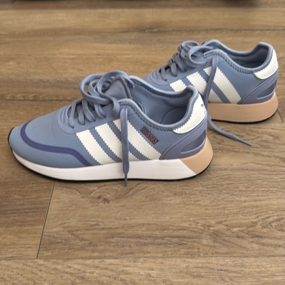 Adidas shoes Womens size 8.5